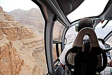 武侠游戏《乂闻录：轮回》新预告 击败强大敌人